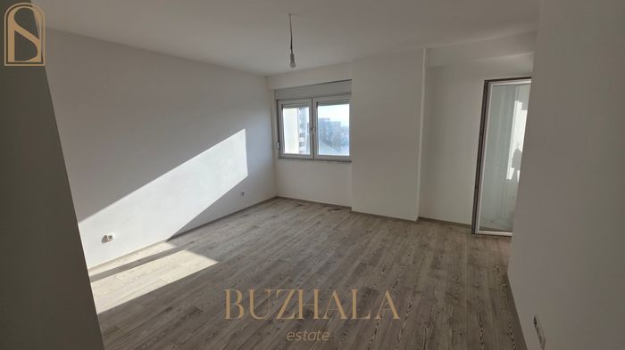Apartament për Shitje – Rruga C