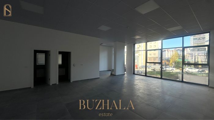 Lokal 184m² me qera