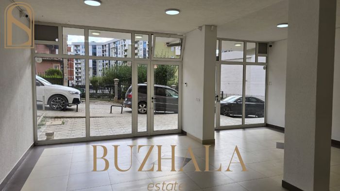 Lokal 100m² + 20m²