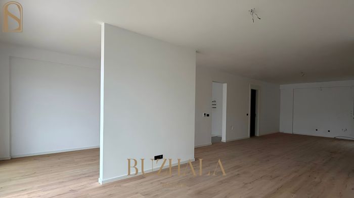 Tarraciere në Marigona Hill – 224.5 m² banim + 73.8 m² tarracë